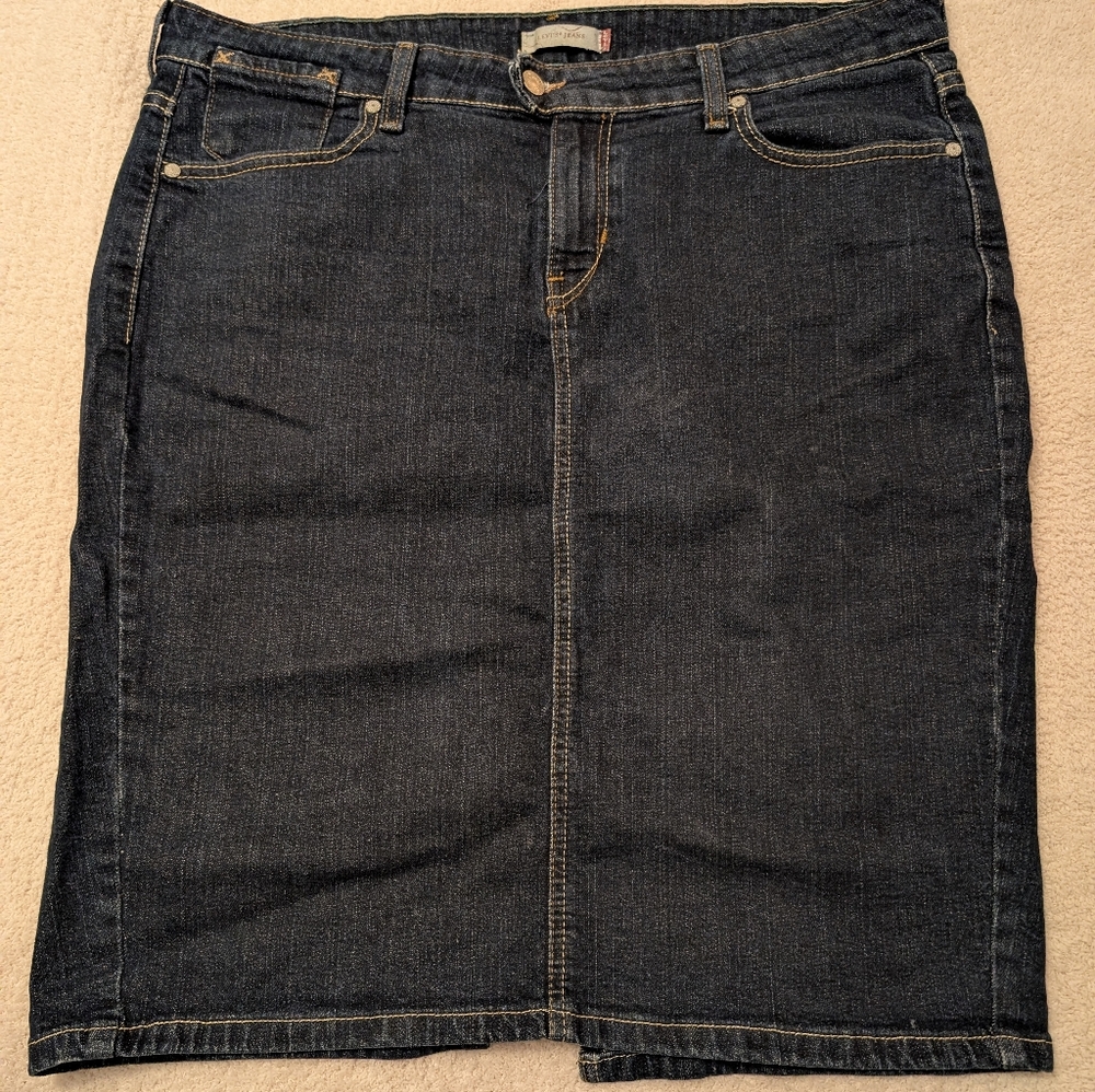 Vintage Levi Strauss Mid Dark Wash Blue Jean Skirt With Back Slit